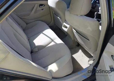 2011 Toyota Camry Se/Le/Xle z USA, uszkodzony, nr VIN 4T4BF3EK6BR196297